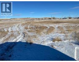 206 Railway Street, Pincher Station, AB T0K1W0 Photo 5