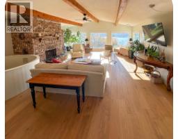 Bedroom 2 - 8137 Sinkut Lake Road, Vanderhoof, BC V0J3A1 Photo 4