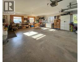 Bedroom 3 - 8137 Sinkut Lake Road, Vanderhoof, BC V0J3A1 Photo 5