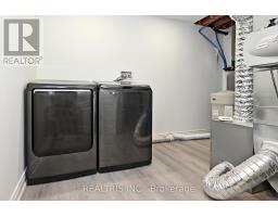 Family room - 3 Ida Jane Grove, Whitchurchstouffville, ON L4A0S4 Photo 4