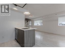 Primary Bedroom - 815 1133 Cooke Boulevard, Burlington, ON L7T0C3 Photo 4