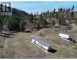 Family room - 1280 Rensch Road, Loon Lake, BC V0K1H1 Photo 2