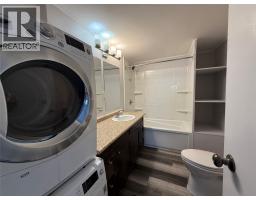 Kitchen - 308 99 Avenue, Dawson Creek, BC V1G1S9 Photo 4