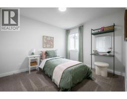 2pc Bathroom - 79 Saddlebred Place, Cochrane, AB T4C3E7 Photo 5