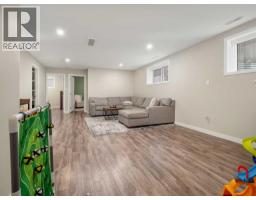 218 Grassland Boulevard W, Image 3