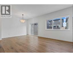 Kitchen - 90 Heritage Circle, Cochrane, AB T4C3G9 Photo 2