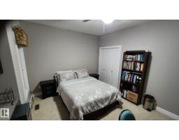 Family room - 1715 69 St Sw, Edmonton, AB T6X0C9 Photo 4