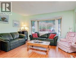 Bathroom - 8618 Kingcome Cres, North Saanich, BC V8L5C8 Photo 5