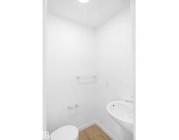 Primary Bedroom - 4 29 Airport Rd Nw, Edmonton, AB T5G2P9 Photo 5