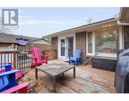 Kitchen - 136 Victoria Street, Southwest Middlesex, ON N0L1M0 Photo 2