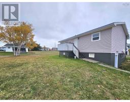 Primary Bedroom - 68 Macdonald Crescent, Sydney Mines, NS B1Y3H5 Photo 4
