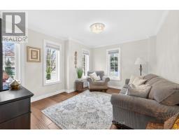 Family room - 63 Deerglen Terrace, Aurora, ON L4G6Y2 Photo 4