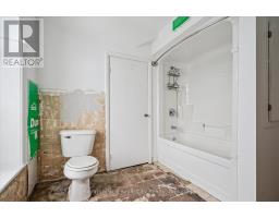 Bathroom - 5877 Highway 6 Road N, Centre Wellington, ON N1H6J2 Photo 4