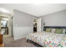 330 5660 201 A Street, Langley, BC V3A0B4 Photo 2