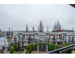 330 5660 201 A Street, Langley, BC V3A0B4 Photo 3