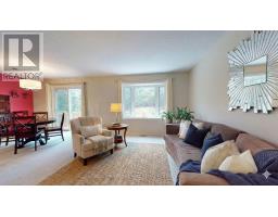 Primary Bedroom - 4067 Canal Road, Severn, ON L0K2B0 Photo 5