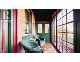 Eating area - 85411 Mcdonald Lane, Ashfieldcolbornewawanosh, ON N7A3X9 Photo 3