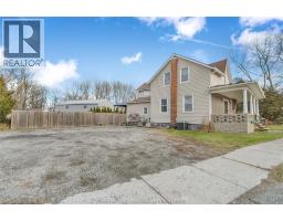 Bedroom - 166 London Road, Thamesville, ON N0P2K0 Photo 5