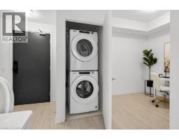 Primary Bedroom - 405 Dundas Street W Unit 418, Oakville, ON L6M4M2 Photo 2