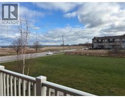 Living room - 7 Lakelawn Road Unit 19, Grimsby, ON L3M0E9 Photo 5
