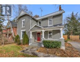 Family room - 412 Main Street W, King, ON L0G1T0 Photo 4