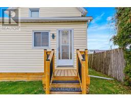 Kitchen - 352 New Street, Edwardsburgh Cardinal, ON K0E1E0 Photo 2