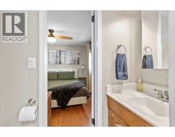 Bedroom - 500 Queen Street, Elnora, AB T0M0Y0 Photo 4