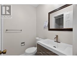 Bedroom 4 - 197 Bristol Road, Newmarket, ON L3Y7X9 Photo 2