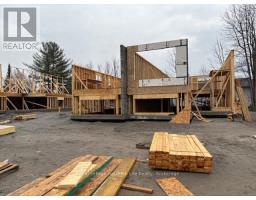 Dining room - 28 Meadow Wood Court, North Bay, ON P1A4L5 Photo 4
