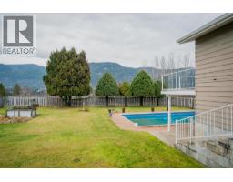 Recreation room - 2621 6th Avenue, Castlegar, BC V1N2W3 Photo 4