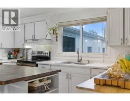 Laundry room - 945 Regional Road 97, Puslinch, ON N0B2J0 Photo 4