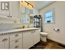 Bedroom 2 - 16 Foothills Lane, Timmins, ON P4N8R9 Photo 4