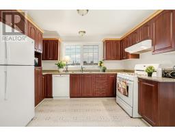 Primary Bedroom - 11 Queen Street, Perth, ON K7H2W4 Photo 5