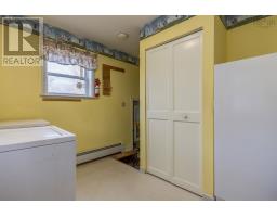 Bath (# pieces 1-6) - 1616 Spurr Road, Round Hill, NS B0S1C0 Photo 4