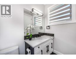 3pc Bathroom - 66 Waterford Road, Chestermere, AB T1X2M7 Photo 3