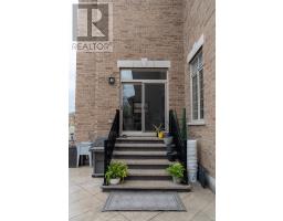 Living room - 36 Blenheim Circle, Whitby, ON L1P0E3 Photo 4
