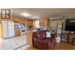 Living room - 4185 Highway 12, South Alton, NS B4N3V8 Photo 3