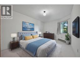 Sunroom - 504 69 Gorge Rd W, Saanich, BC V9A1L9 Photo 3