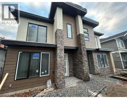 3pc Bathroom - 796 Glenwood Avenue Unit 2, Kelowna, BC V1Y5M5 Photo 2