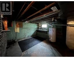 Kitchen - 15 St Annes Place, St Thomas, ON N5R2W2 Photo 4