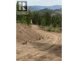 3435 Deasum Road, Merritt, BC V1K1N8 Photo 2