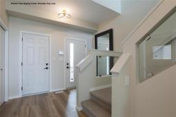 Great room - 384 Irene Road, West St Paul, MB R4A0H7 Photo 2