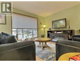 Bedroom - 127 Mcdonald Road, Estevan, SK S4A0B9 Photo 4