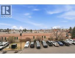 Living room - 306 4902 37 Street, Red Deer, AB T4N6M9 Photo 5