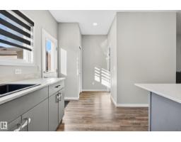 Kitchen - 7 Emerald Wy E, Spruce Grove, AB T7X2Y4 Photo 3