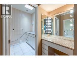 350 Kelvin Grove Way, Lions Bay, BC V0N2E0 Photo 5