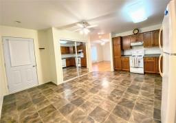 3 331 Ellen Street, Neepawa, MB R0J1H0 Photo 2