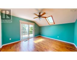 Living room - 102 Pheasant Road, North Grand Pre, NS B0P1M0 Photo 4