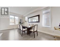 Great room - 393 William Graham Drive, Aurora, ON L4G0Z9 Photo 2
