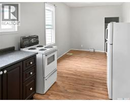 301 Cheadle Street E, Image 3